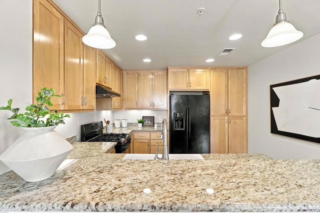 40750 Greystone Terrace Property Photo 13