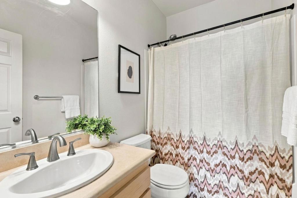 40750 Greystone Terrace Property Photo 25
