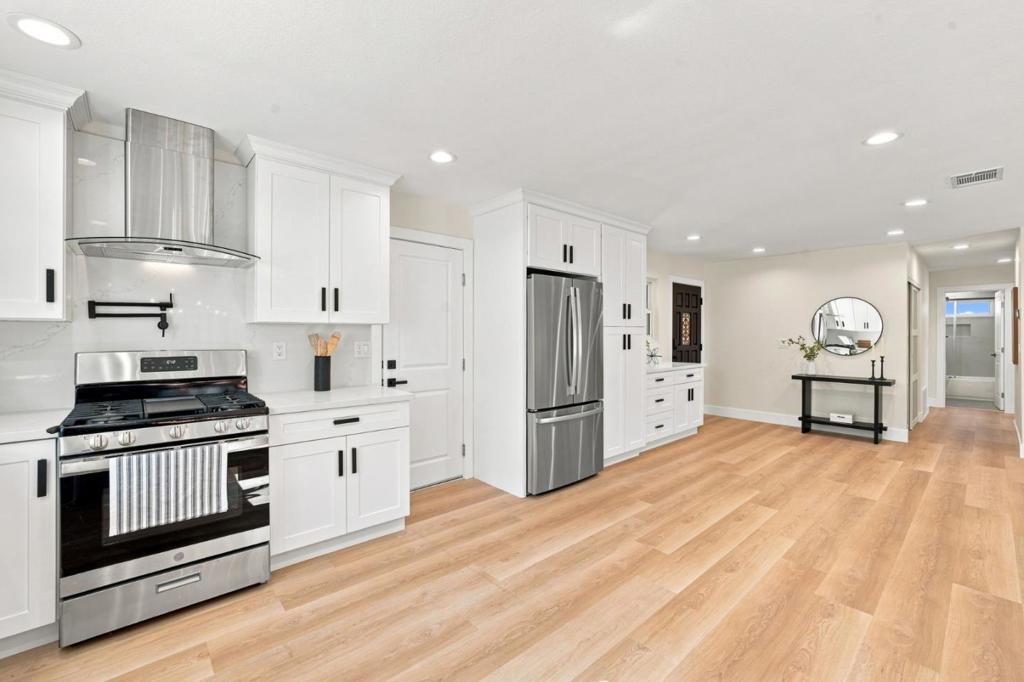 3226 Pentland Court Property Photo 6