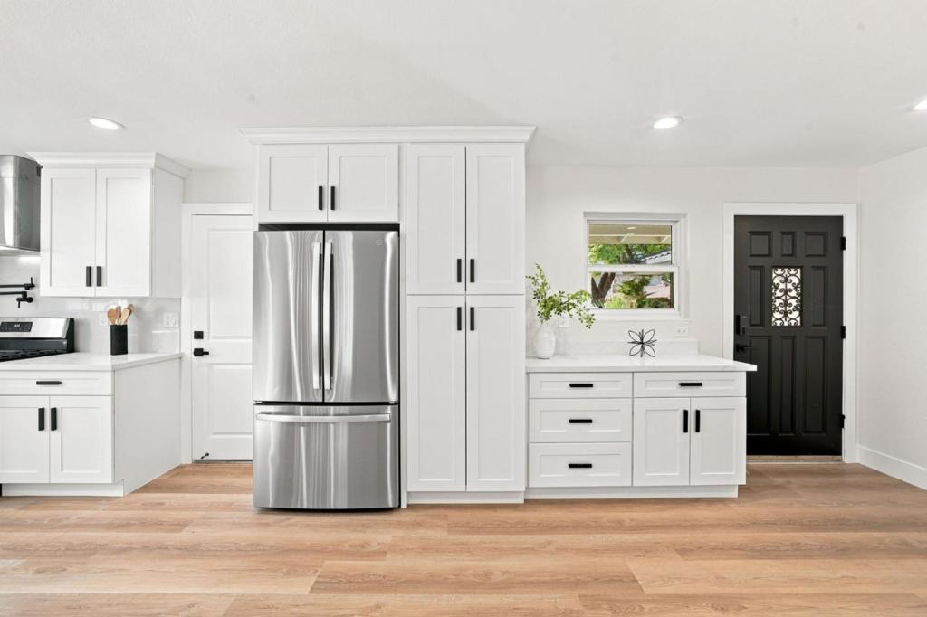 3226 Pentland Court Property Photo 7
