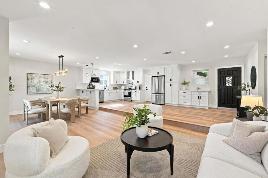 3226 Pentland Court Property Photo 17