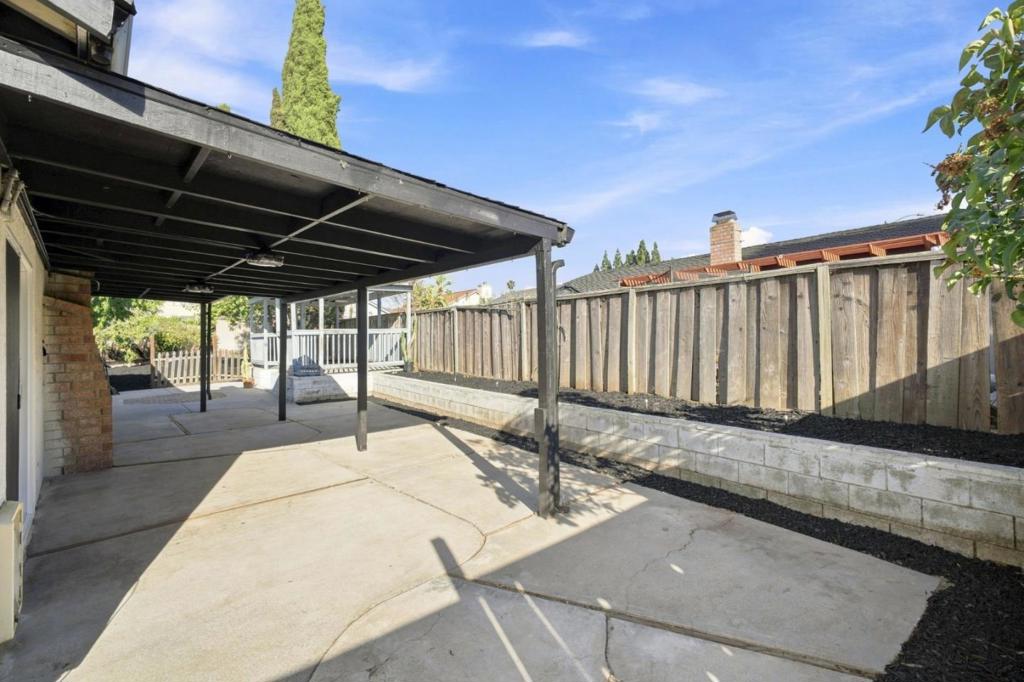 3226 Pentland Court Property Photo 28