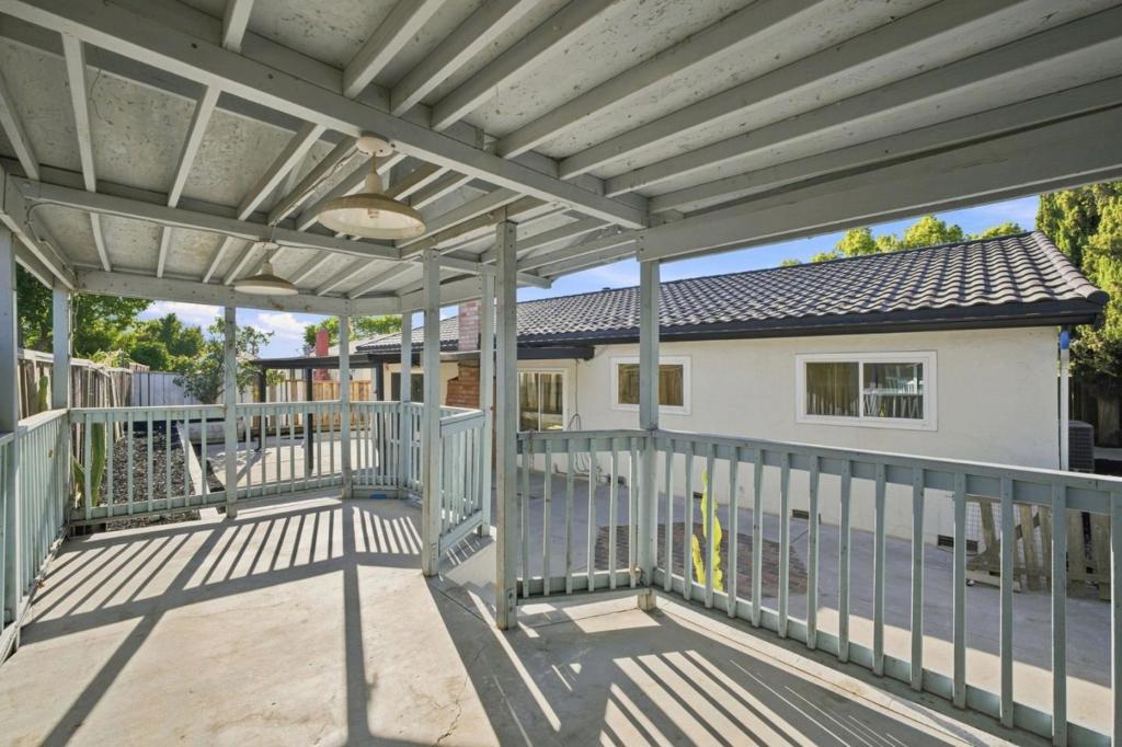 3226 Pentland Court Property Photo 30