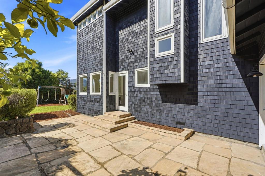 102 Inez Place Property Photo 30