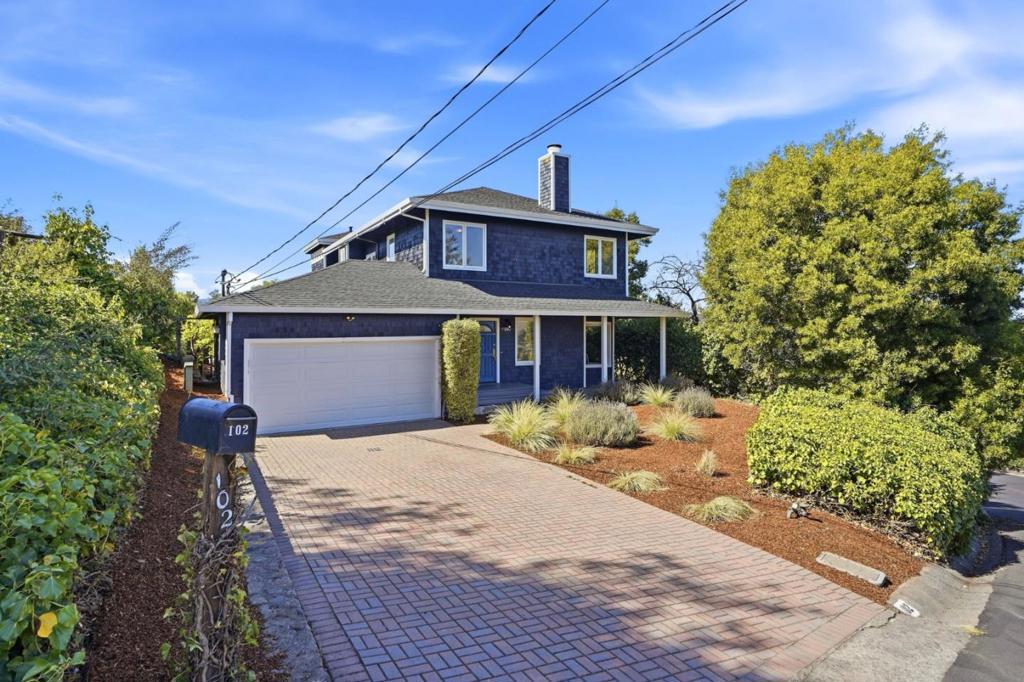 102 Inez Place Property Photo 38