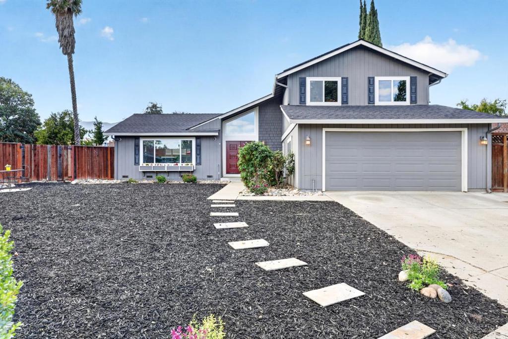6635 Angela Court Property Photo 1