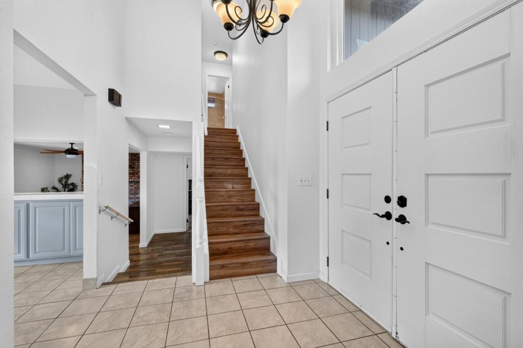 6635 Angela Court Property Photo 3