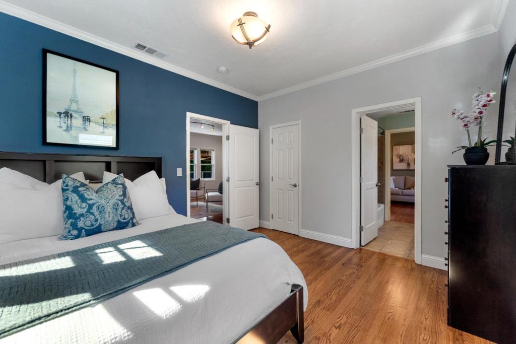 1387 Hester Avenue Property Photo 16