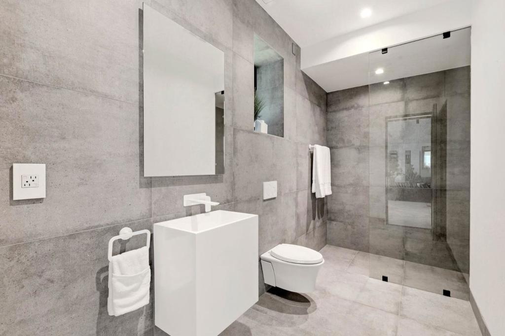 950 Macadamia Drive Property Photo 35