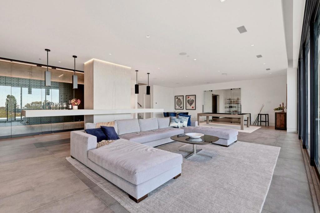 950 Macadamia Drive Property Photo 41