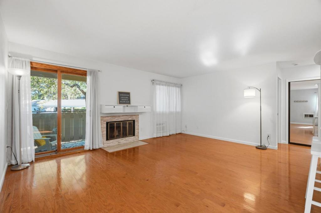 1534 Alma Terrace Property Photo 5