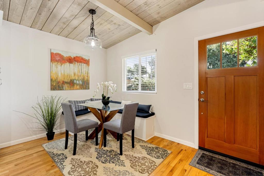 553 English Avenue Property Photo 9