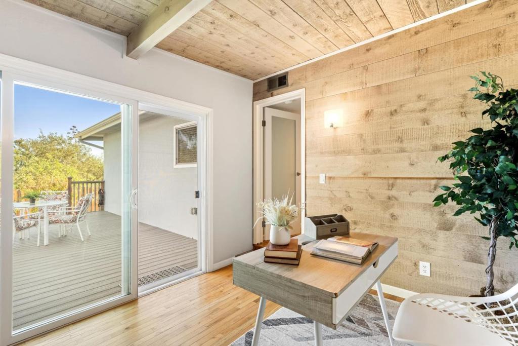 553 English Avenue Property Photo 18