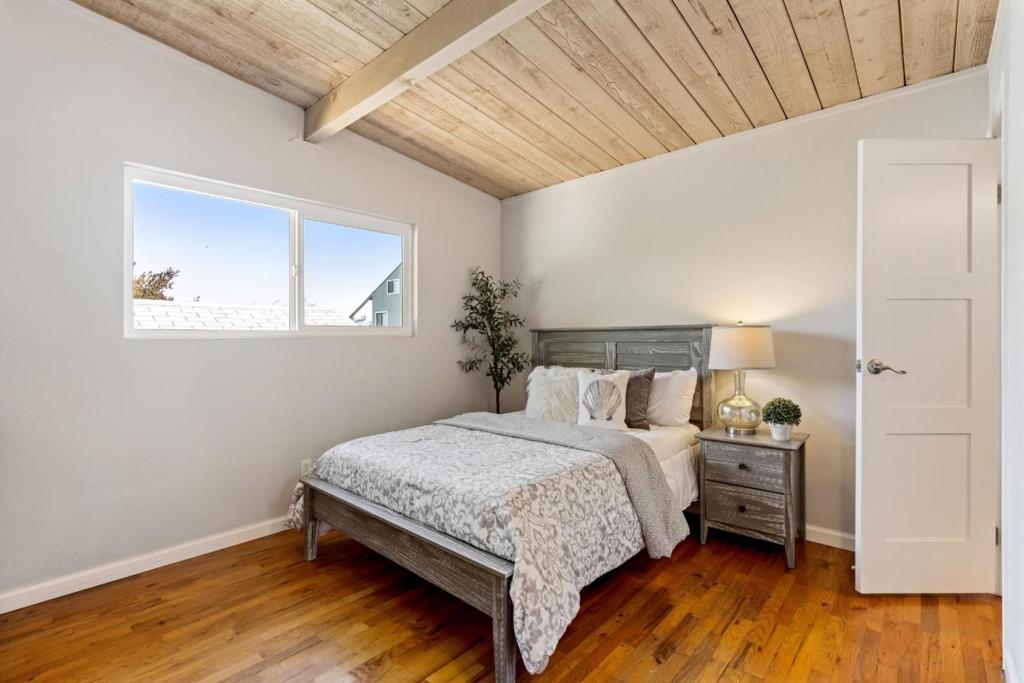 553 English Avenue Property Photo 27