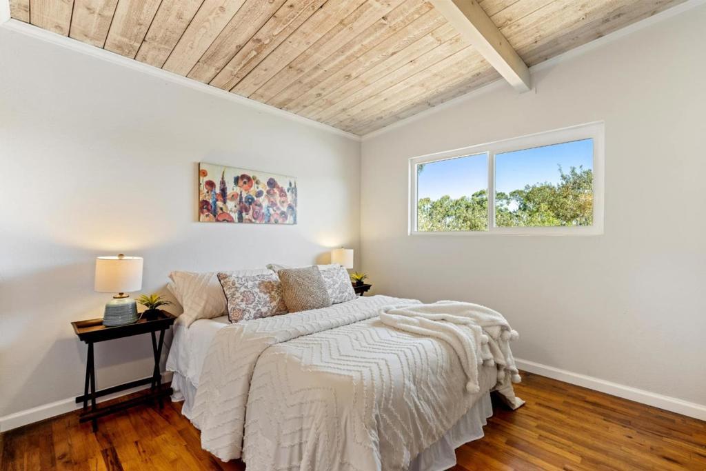 553 English Avenue Property Photo 30