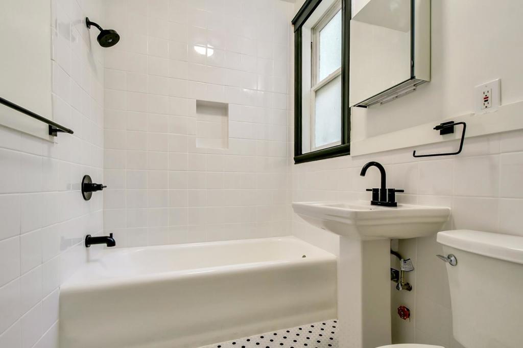 3554 Pierce Street Property Photo 8