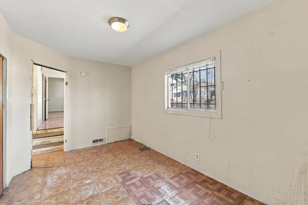5619 Harmon Avenue Property Photo 22