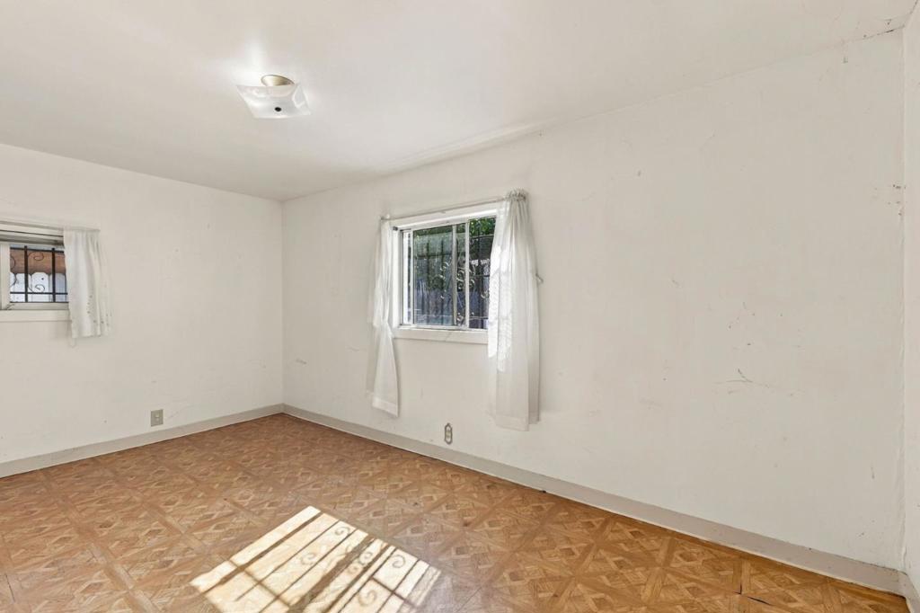 5619 Harmon Avenue Property Photo 23