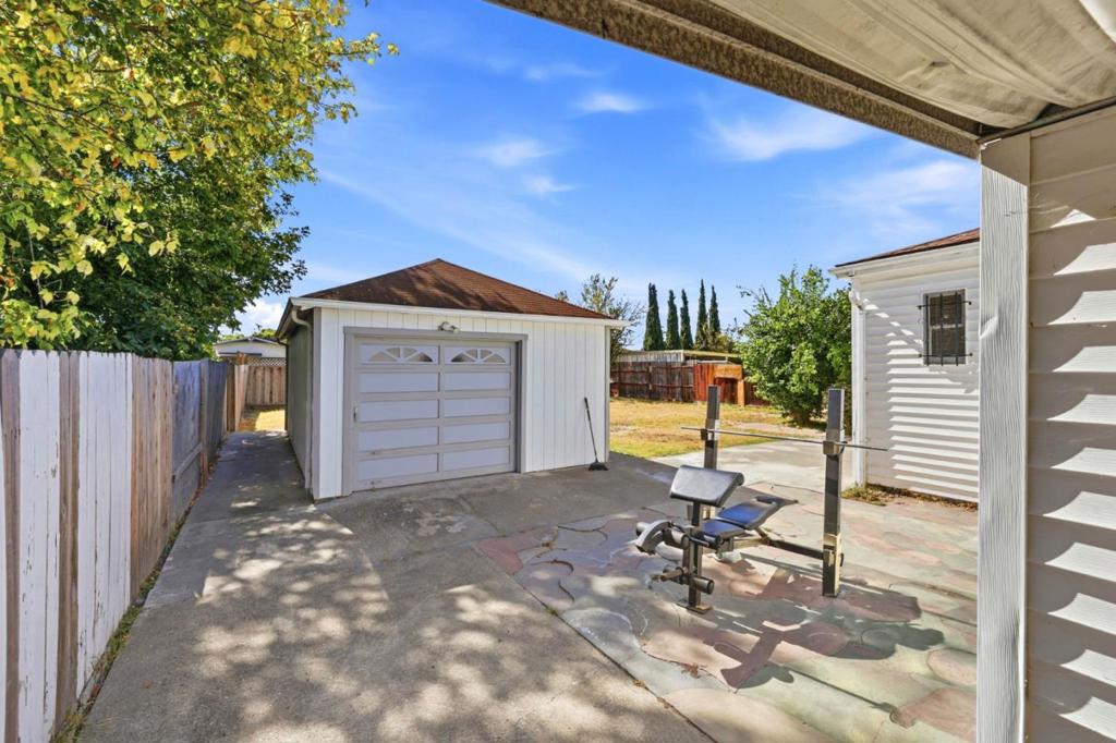 5619 Harmon Avenue Property Photo 36