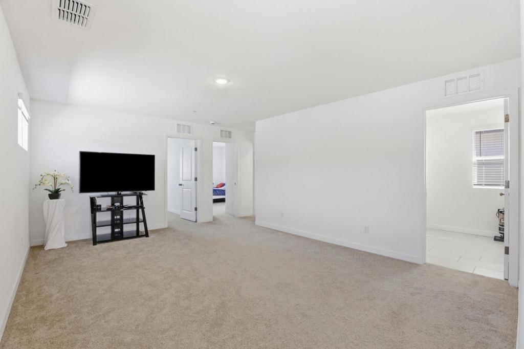 12185 Coal Creek Way Property Photo 16
