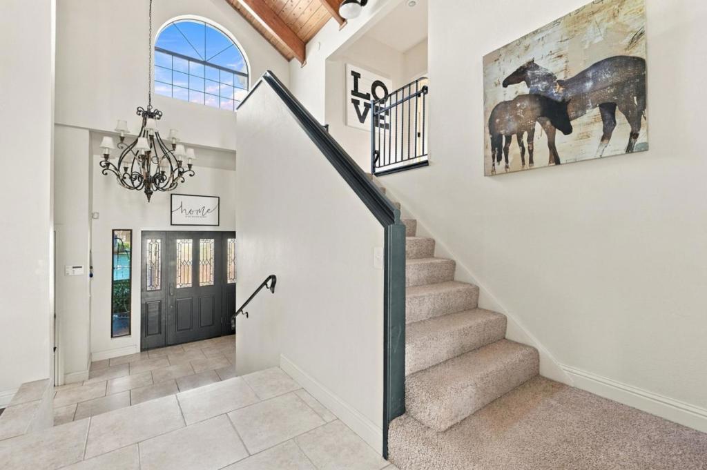 881 Sunkist Court Property Photo 32