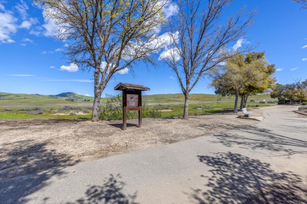 2026 Verbena Property Photo 3