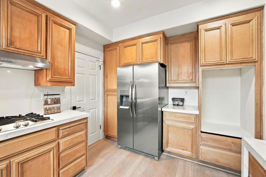 2383 Flickinger Avenue Property Photo 18