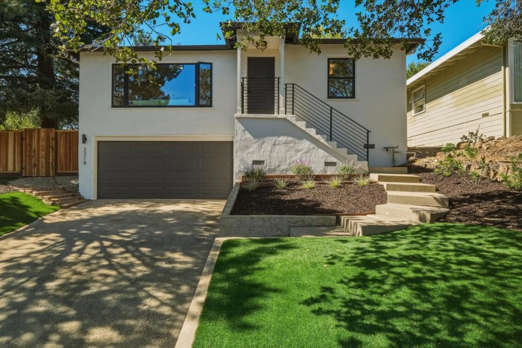 2218 Ewell Road Property Photo 1