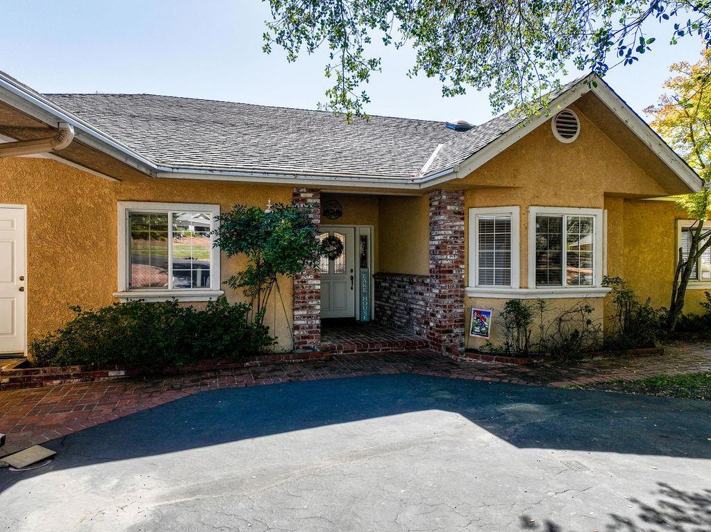 13814 Lake Wildwood Drive Property Photo 4