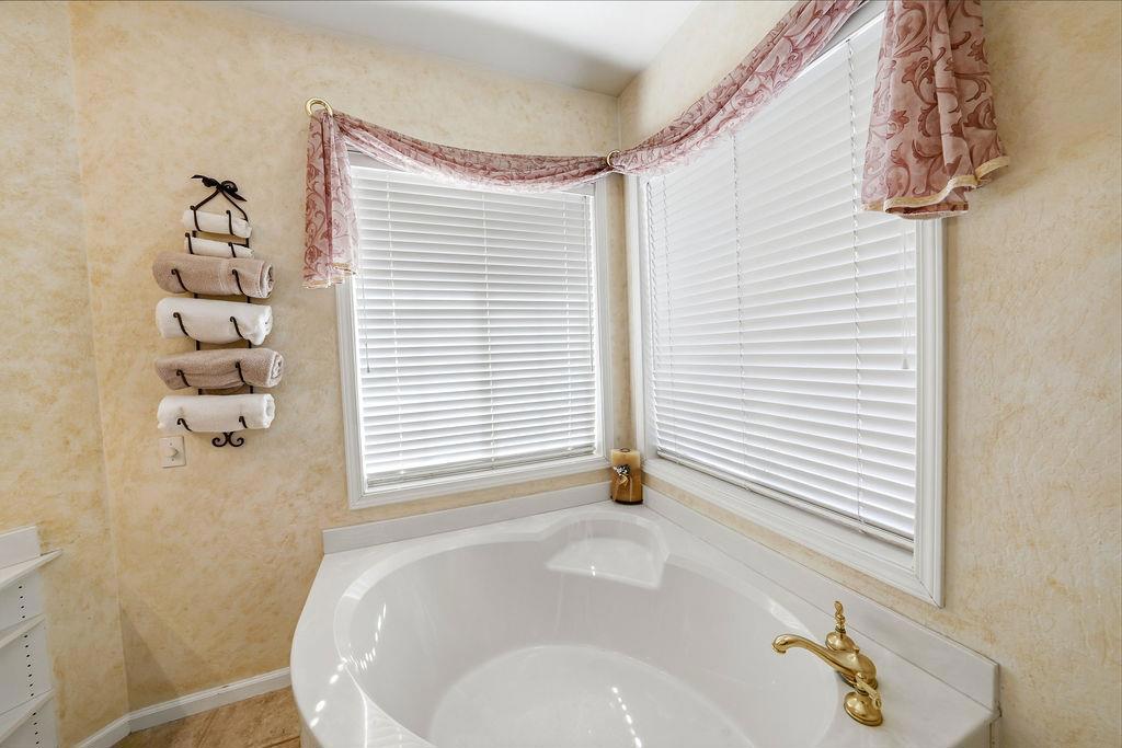 13814 Lake Wildwood Drive Property Photo 22
