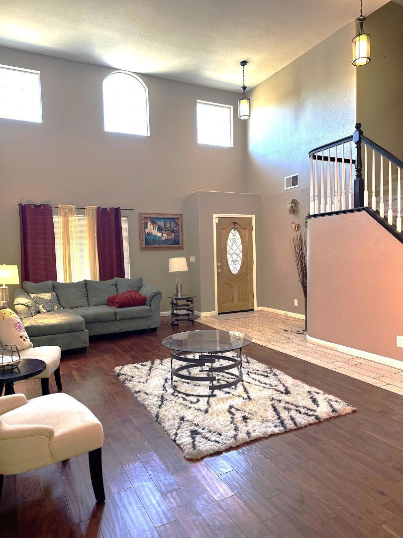 2613 Medinah Court Property Photo 8