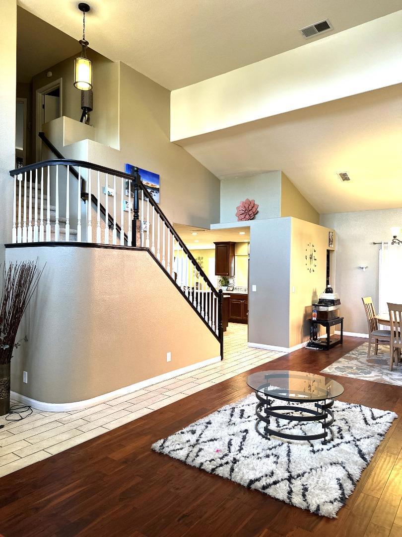 2613 Medinah Court Property Photo 10