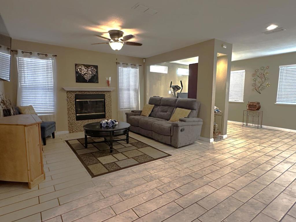 2613 Medinah Court Property Photo 16