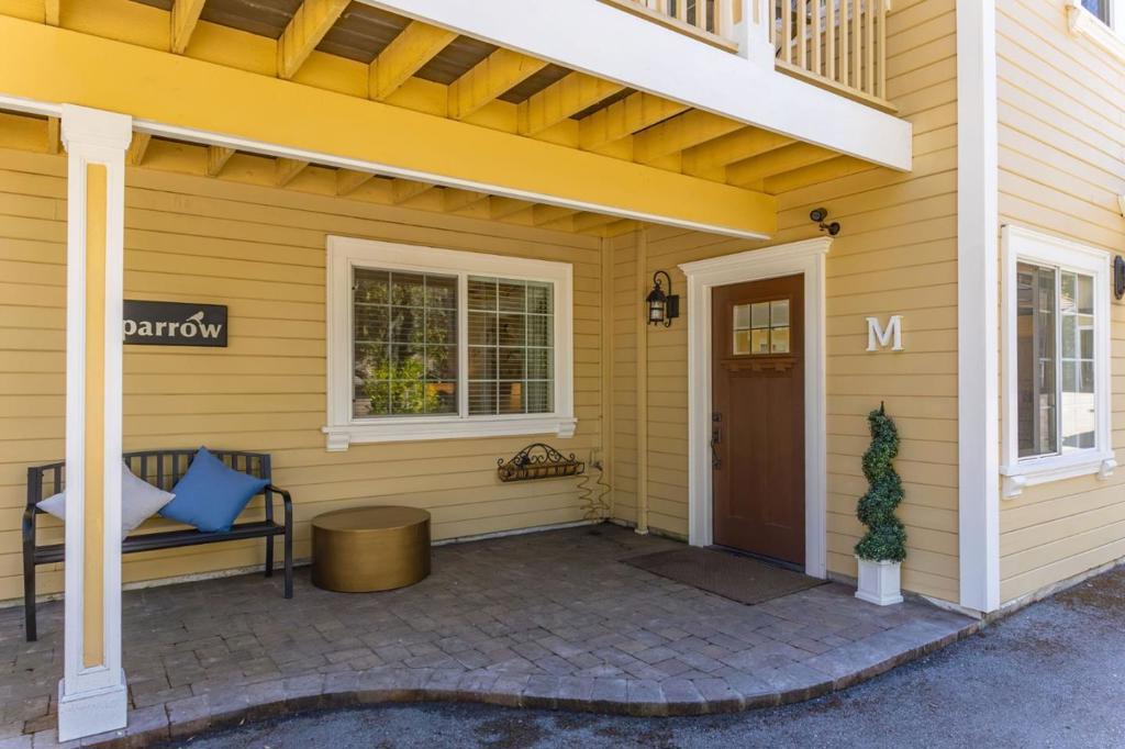 1172 Millbrae Avenue Property Photo 4