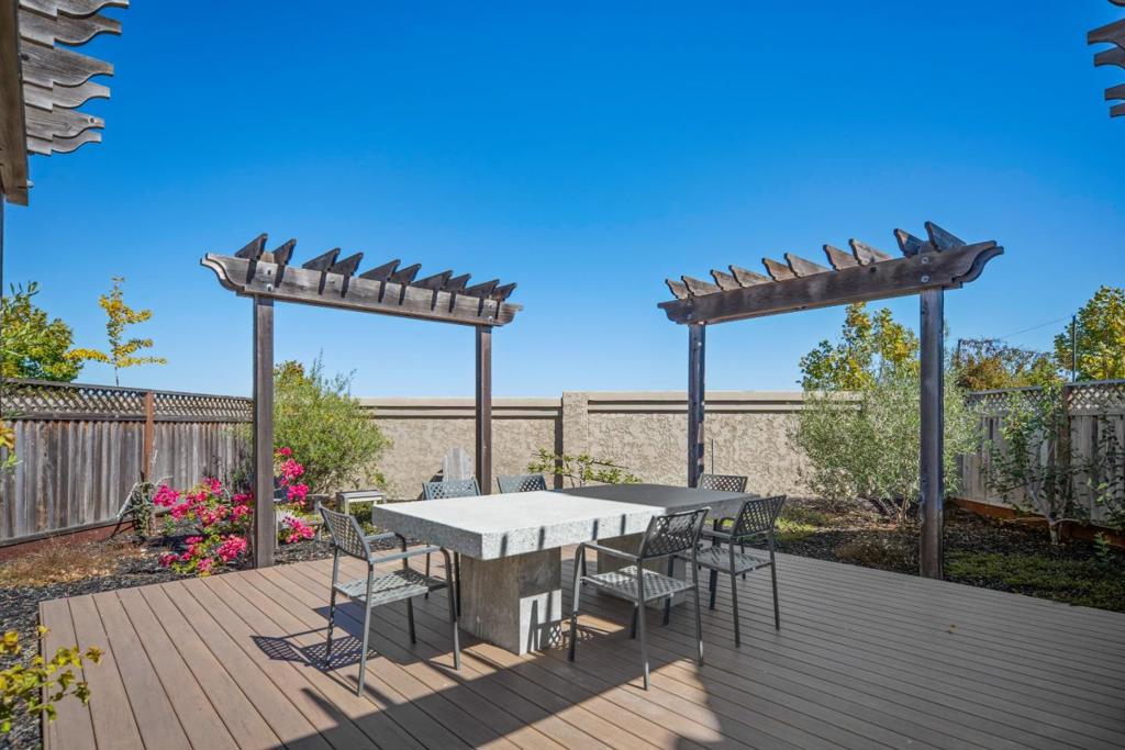 18551 Mcclellan Circle Property Photo 36