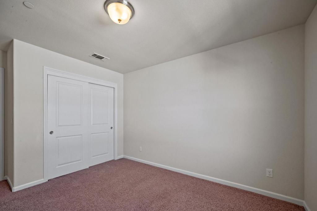 15137 Breckinridge Avenue Property Photo 18