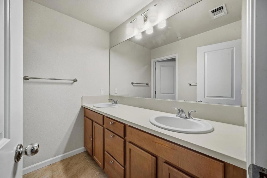 15137 Breckinridge Avenue Property Photo 19