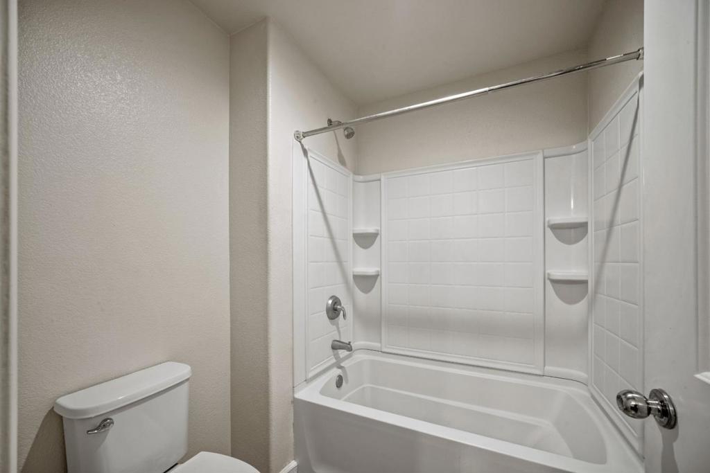 15137 Breckinridge Avenue Property Photo 20