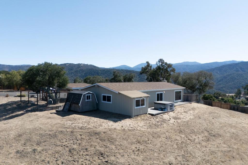 145 E Carmel Valley Road Property Photo 3
