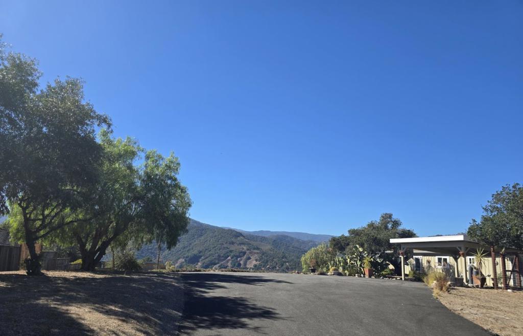 145 E Carmel Valley Road Property Photo 6