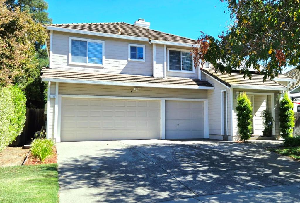 1120 Candlewood Drive Property Photo 2