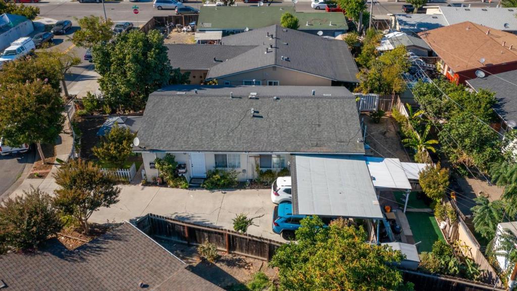Soni Court Property Photo 31