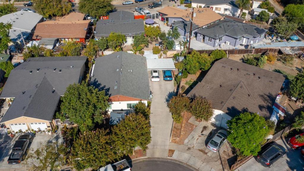Soni Court Property Photo 33