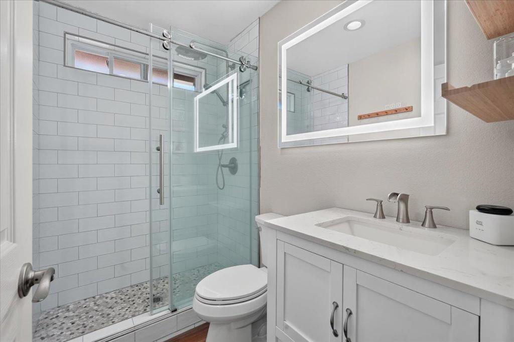 815 Rogge Road Property Photo 16