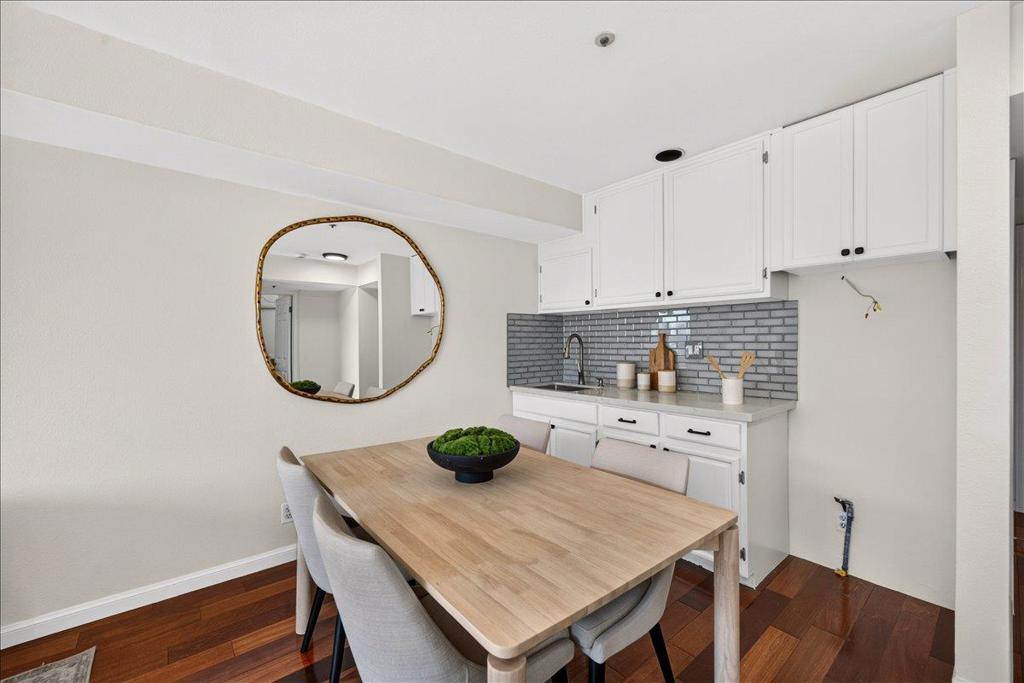 554 Castle Street Property Photo 19