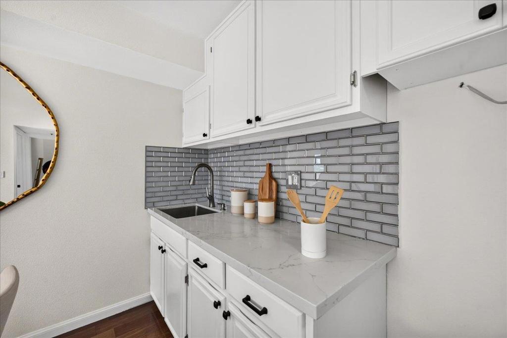 554 Castle Street Property Photo 20