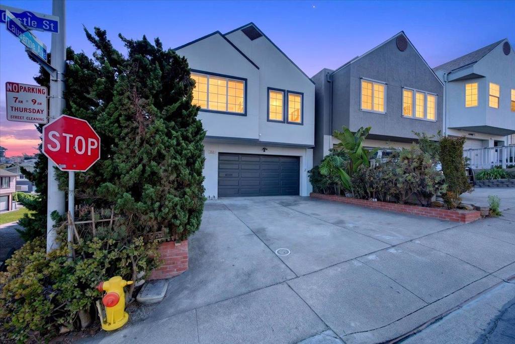 554 Castle Street Property Photo 53
