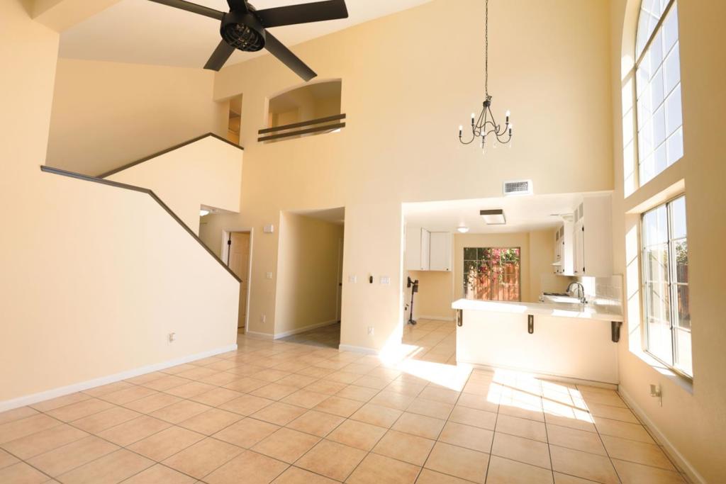 805 El Pinal Lane Property Photo 2