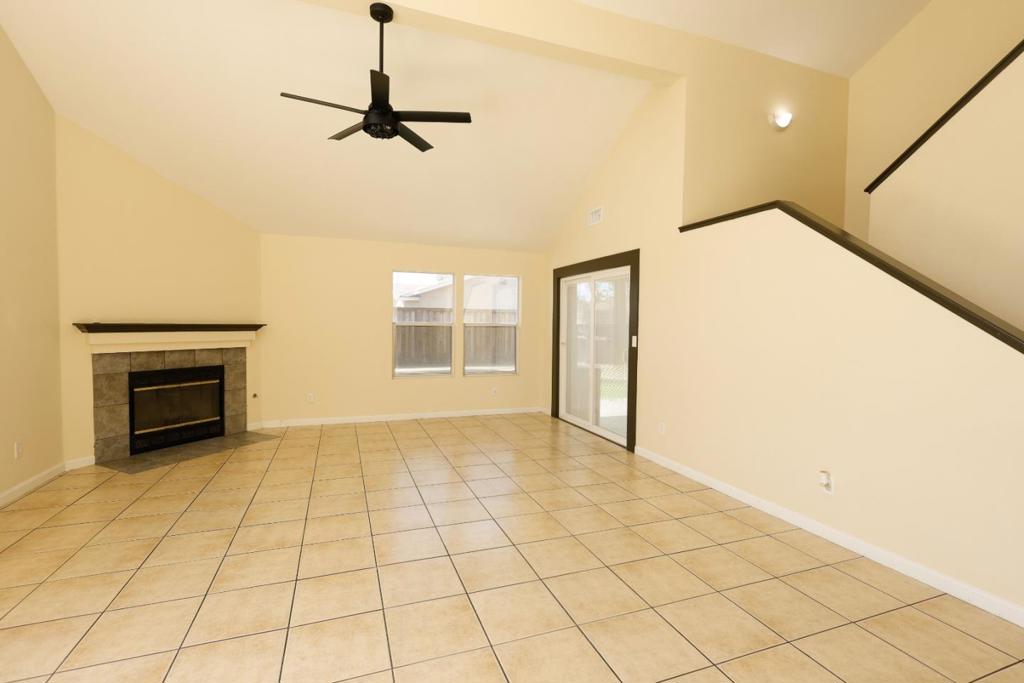805 El Pinal Lane Property Photo 4