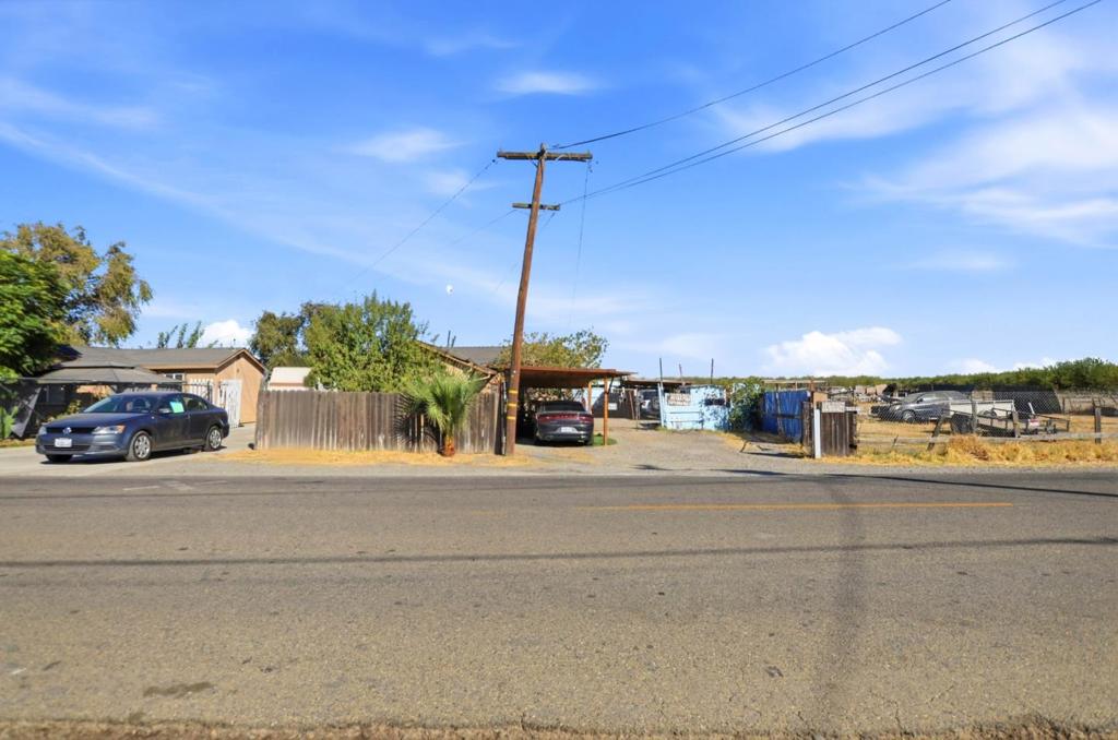 ML82063469 Property Photo 1
